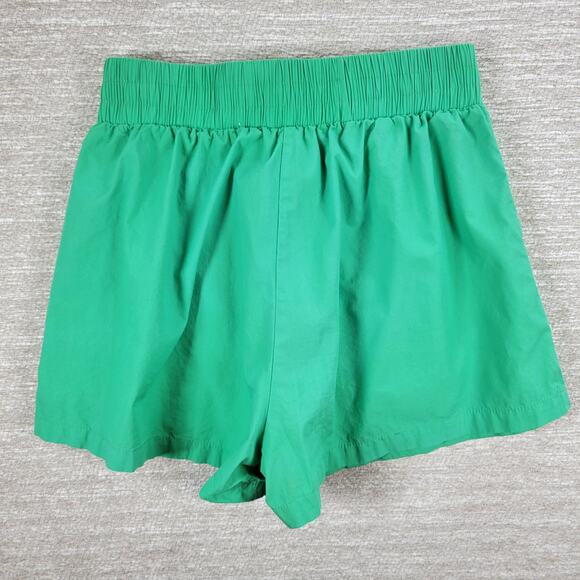 White Fox Short 2 Piece Set Womens S/M Green Button Up Oversized Top Pull On - Picture 8 of 16